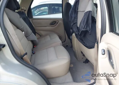 2005 Ford Escape Xlt z USA, uszkodzony, nr VIN 1FMYU93115KB75462